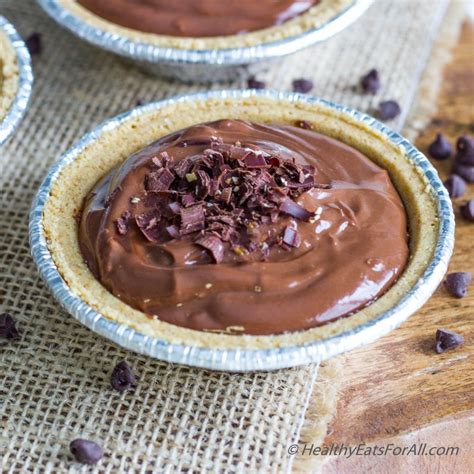 How many calories are in chocolate walnut mousse - calories, carbs, nutrition