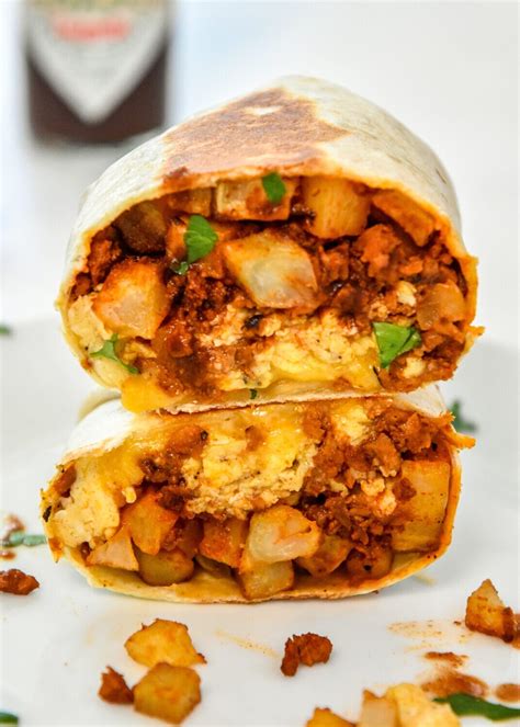 How many calories are in chorizo breakfast wrap - calories, carbs, nutrition