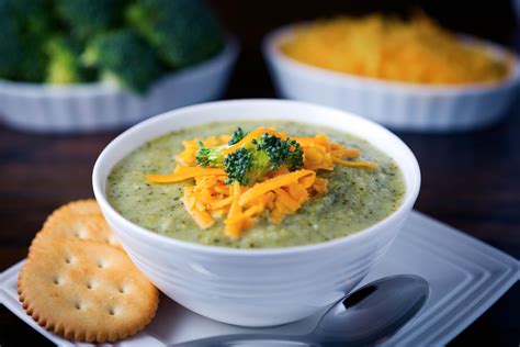 How many calories are in chunky cream of broccoli soup - calories, carbs, nutrition