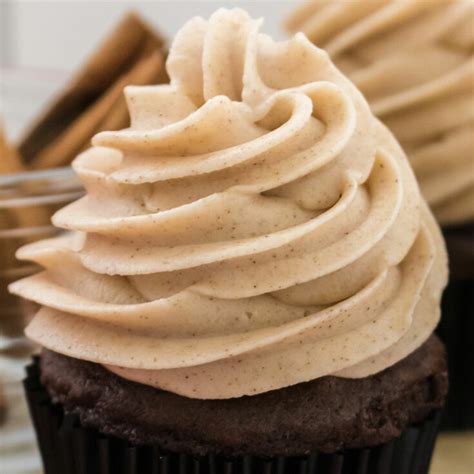 How many calories are in cinnamon cream cheese icing - calories, carbs, nutrition