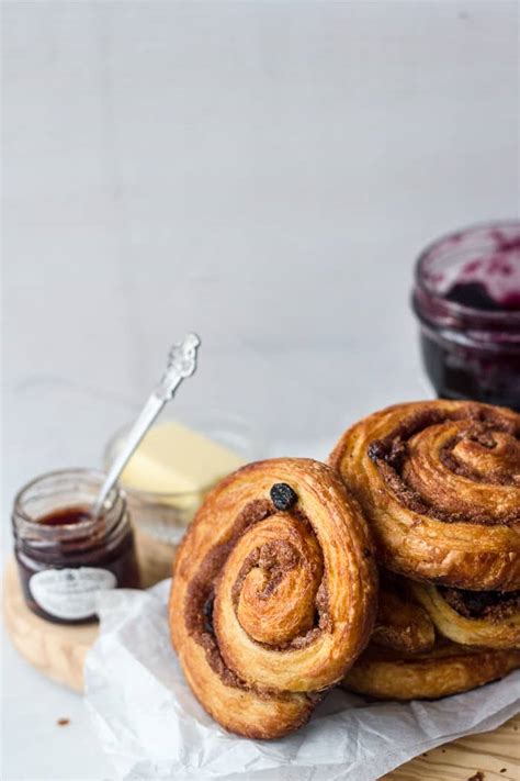 How many calories are in cinnamon swirl danish (63654.3) - calories, carbs, nutrition