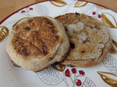 How many calories are in cinnamon vanilla english muffin - calories, carbs, nutrition