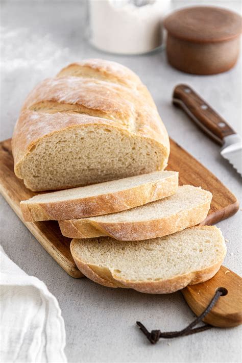 How many calories are in classic italian bread - calories, carbs, nutrition