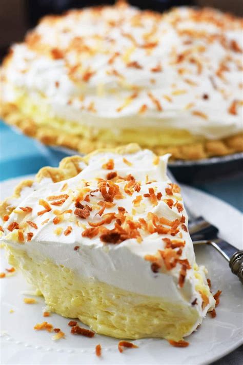 How many calories are in coconut custard cream pie - calories, carbs, nutrition