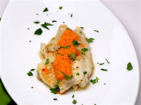 How many calories are in coconut fish with red pepper sauce - calories, carbs, nutrition