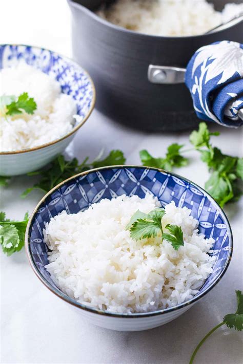 How many calories are in coconut rice with ginger & garlic - calories, carbs, nutrition