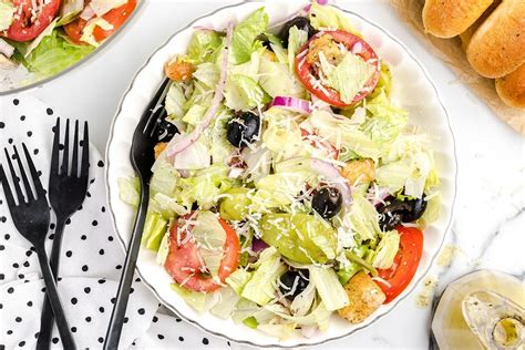 How many calories are in continuous house salad - calories, carbs, nutrition