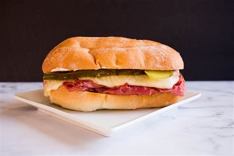 How many calories are in corned beef and swiss with ciabatta loaf - calories, carbs, nutrition