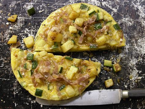 How many calories are in courgette and potato tortilla - calories, carbs, nutrition