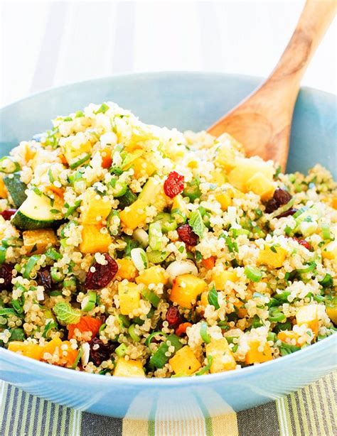 How many calories are in couscous quinoa and spinach salad (43189.2) - calories, carbs, nutrition