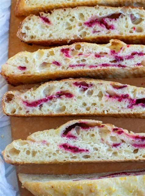 How many calories are in cranberry pecan focaccia - calories, carbs, nutrition