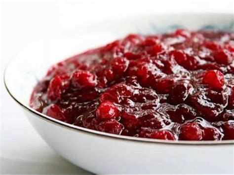 How many calories are in cranberry sauce - calories, carbs, nutrition