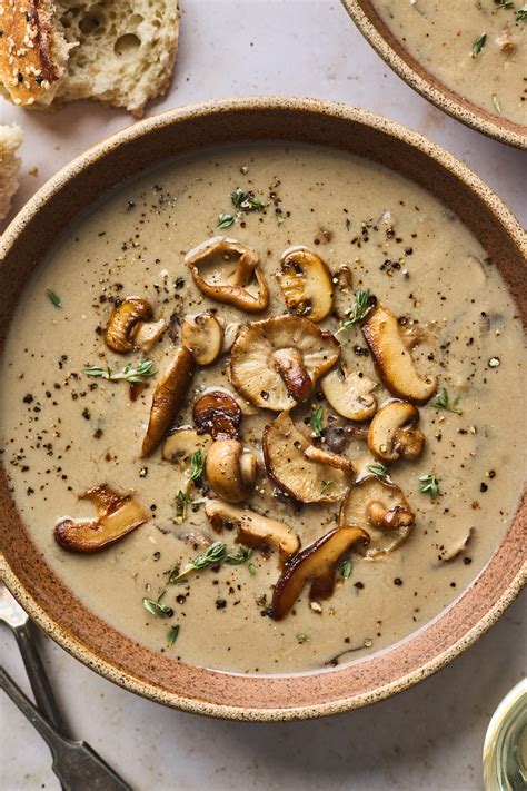 How many calories are in cream of mushroom soup - calories, carbs, nutrition