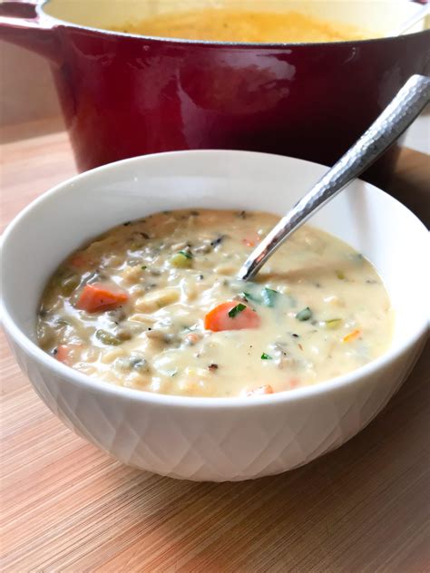 How many calories are in creamy chicken soup with wild rice - calories, carbs, nutrition