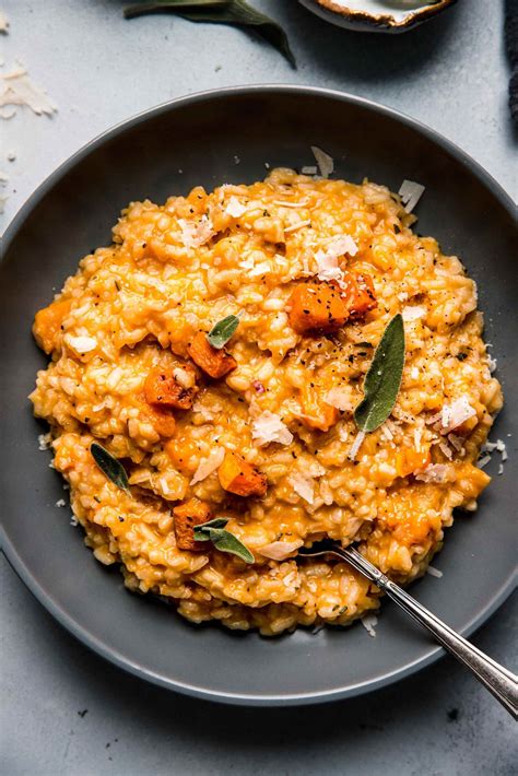 How many calories are in creamy risotto with sage, parmesan and oven roasted butternut squash - calories, carbs, nutrition