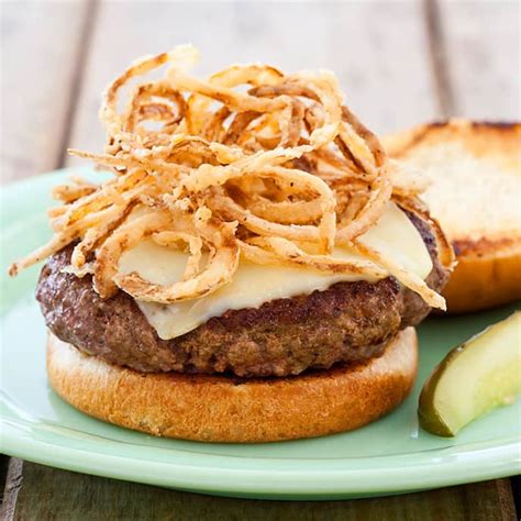 How many calories are in crispy fried onion burger - calories, carbs, nutrition