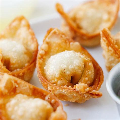 How many calories are in crispy fried wontons w/ toasted coconut - calories, carbs, nutrition