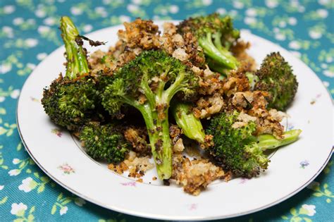 How many calories are in crispy parmesan broccoli - calories, carbs, nutrition