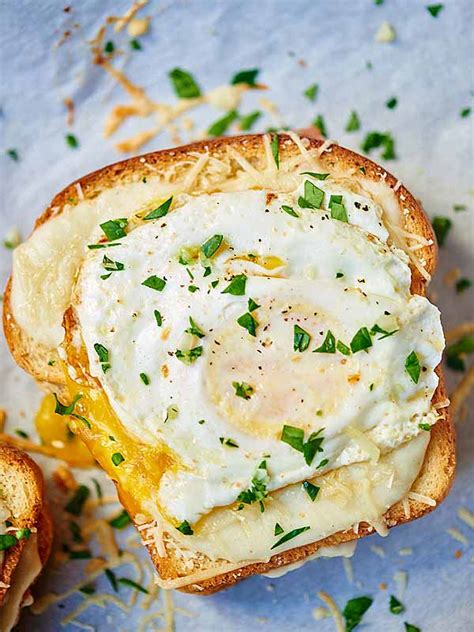 How many calories are in croque madame tartine with a fried egg - calories, carbs, nutrition