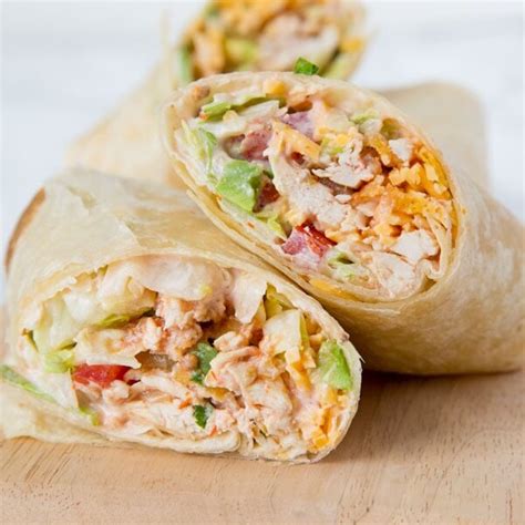 How many calories are in crunchy honey dijon chicken wrap - calories, carbs, nutrition