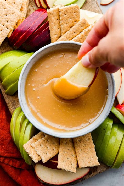 How many calories are in cup, fresh apples with caramel dip - calories, carbs, nutrition