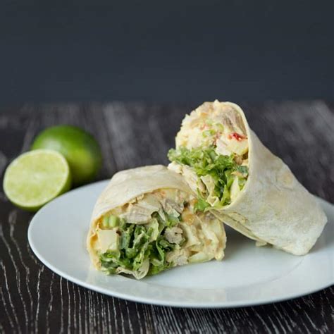 How many calories are in curried chicken and green apple salad wrap - calories, carbs, nutrition