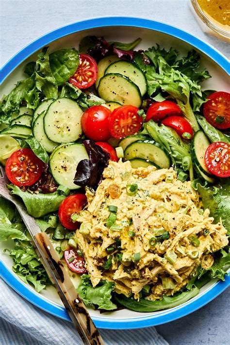 How many calories are in curried chicken salad on cucumber - calories, carbs, nutrition