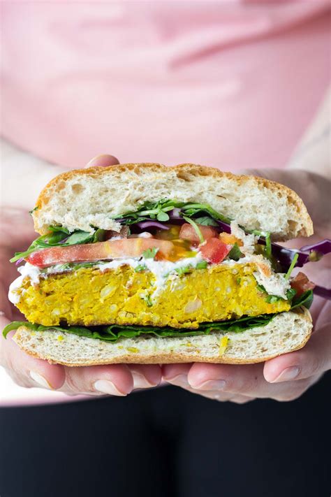 How many calories are in curried chickpea burger - calories, carbs, nutrition