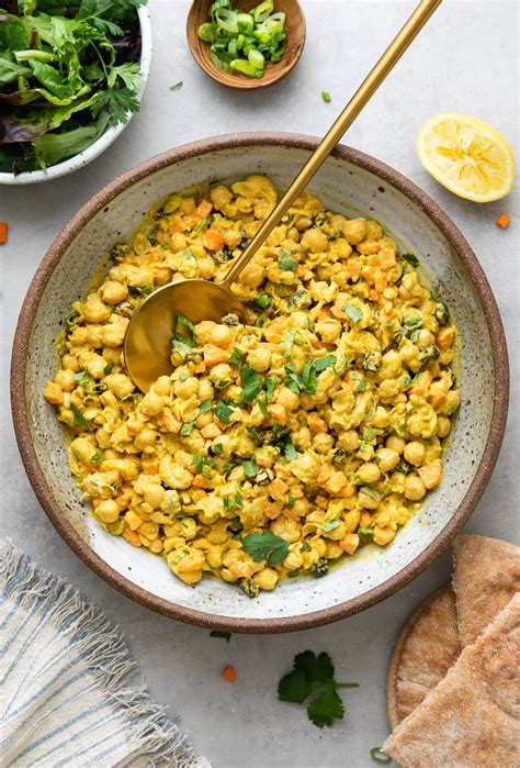 How many calories are in curried chickpea salad - calories, carbs, nutrition