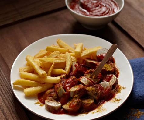 How many calories are in currywurst - calories, carbs, nutrition