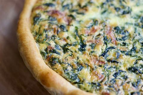 How many calories are in deep dish spinach & mushroom pizza - calories, carbs, nutrition