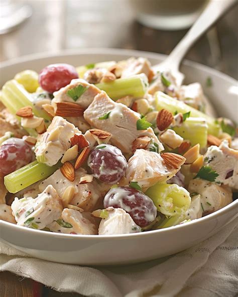 How many calories are in deli chicken salad on kaiser - calories, carbs, nutrition