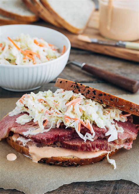 How many calories are in deli corned beef with cole slaw & swiss - calories, carbs, nutrition