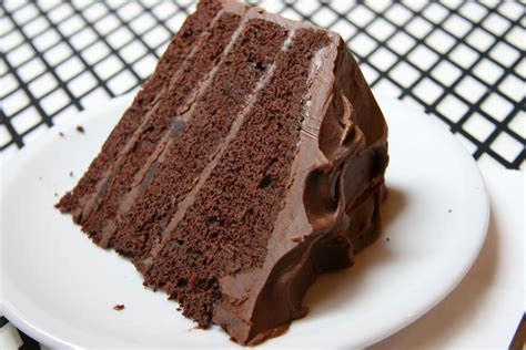 How many calories are in devil's food cake - calories, carbs, nutrition