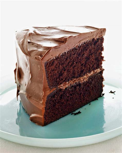 How many calories are in devil's food cake slice - calories, carbs, nutrition