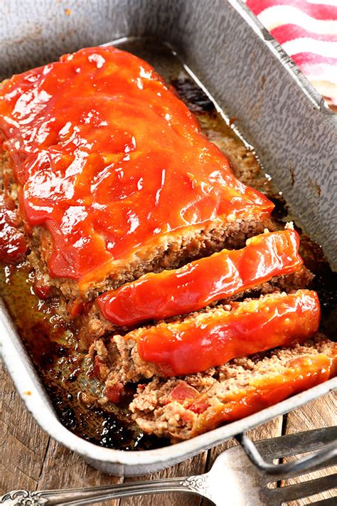 How many calories are in easy meatloaf - calories, carbs, nutrition