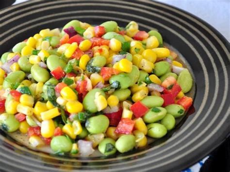 How many calories are in edamame bulgar salad - calories, carbs, nutrition