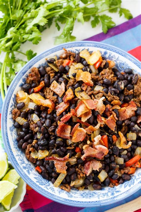 How many calories are in eggchilada chorizo black beans - calories, carbs, nutrition