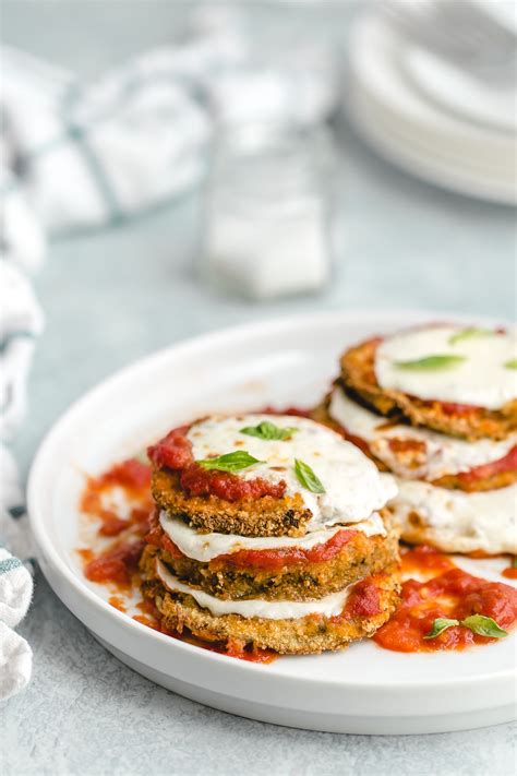 How many calories are in eggplant parmesan melt (12 inch) - calories, carbs, nutrition