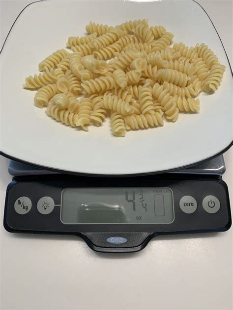 How many calories are in elbow macaroni - calories, carbs, nutrition