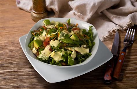 How many calories are in ensalada de la casa lg - calories, carbs, nutrition