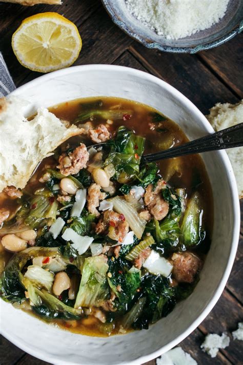 How many calories are in escarole and bean soup with sausage - calories, carbs, nutrition