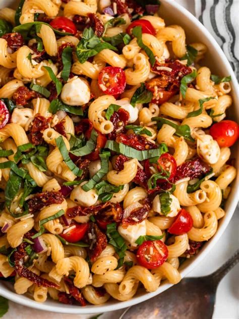 How many calories are in fettuccine salad with sun-dried tomato - calories, carbs, nutrition