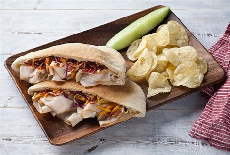 How many calories are in firecracker turkey pita - calories, carbs, nutrition