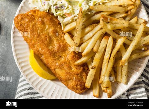 How many calories are in fish and chips with fries and cole slaw - calories, carbs, nutrition