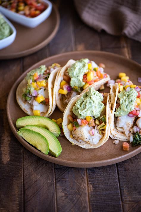 How many calories are in fish soft tacos (2) - calories, carbs, nutrition