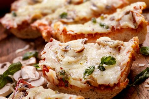 How many calories are in french bread pizza - calories, carbs, nutrition