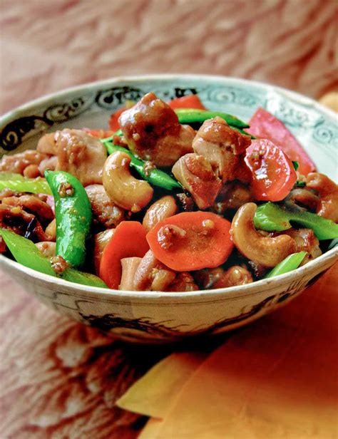 How many calories are in frozen entrees - cashew chicken with sugar snap peas - calories, carbs, nutrition