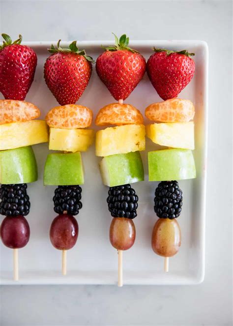 How many calories are in fruit skewers - calories, carbs, nutrition