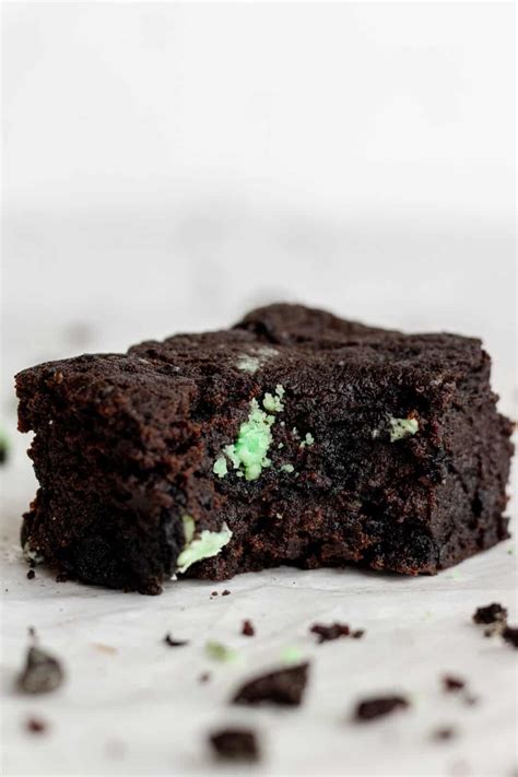 How many calories are in fudgy mint brownies - calories, carbs, nutrition